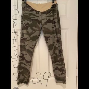 True Religion Camo maternity jeans - size 29